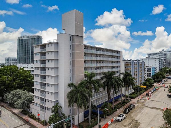1300 Lincoln Rd, Unit B402, Miami Beach, FL 33139