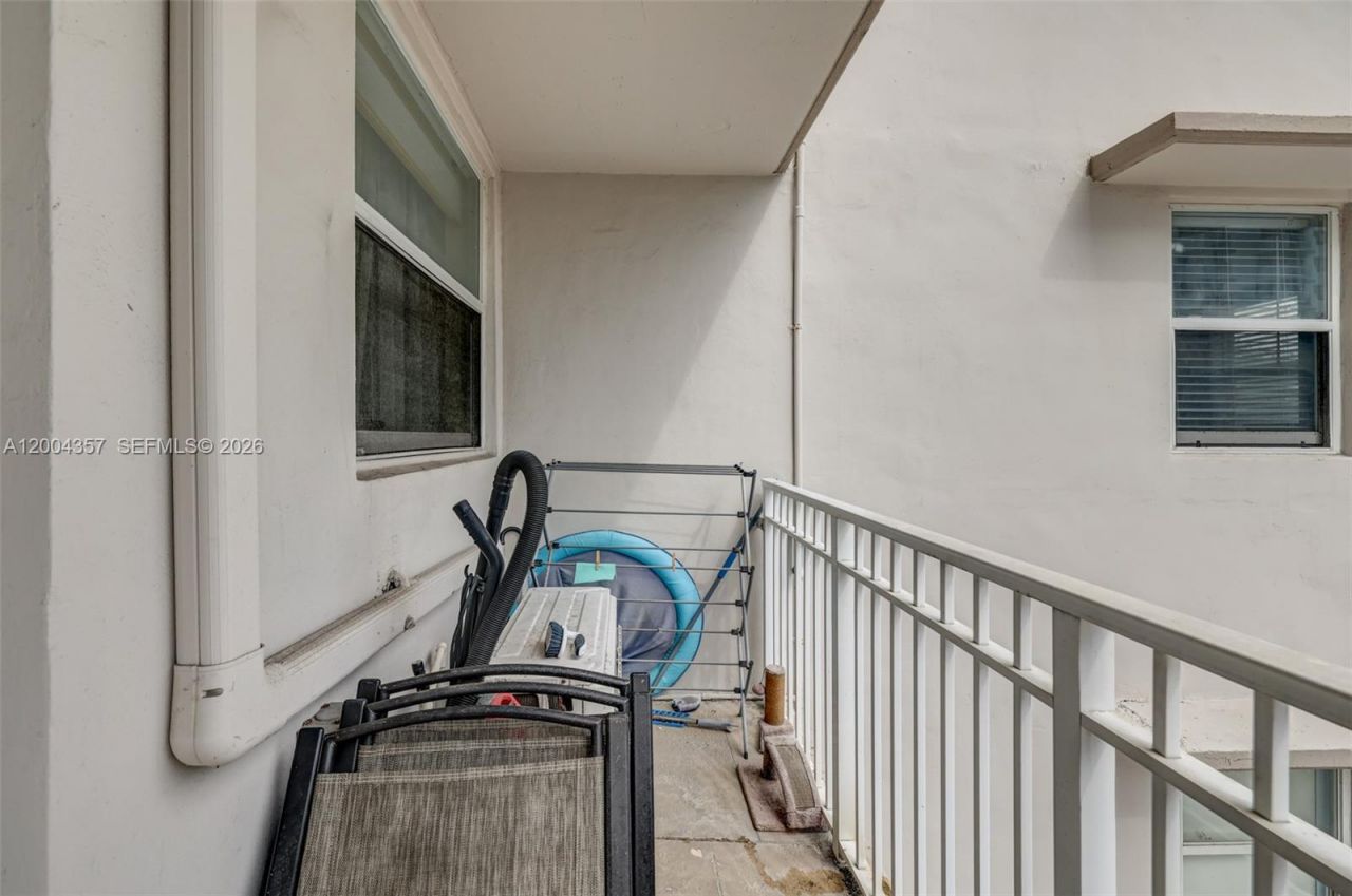 1300 Lincoln Rd, Unit B402, Miami Beach, FL 33139 Photo