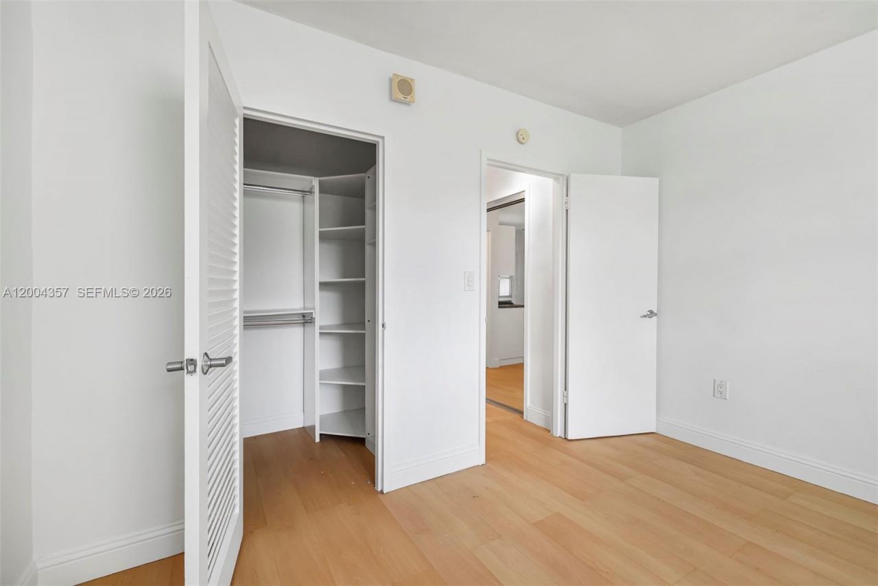 1300 Lincoln Rd, Unit B402, Miami Beach, FL 33139 Photo