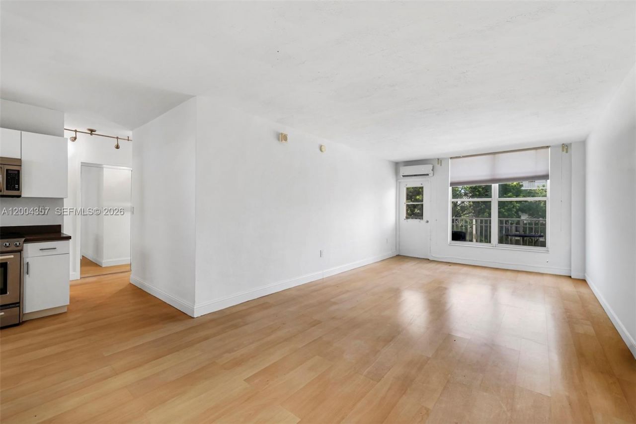 1300 Lincoln Rd, Unit B402, Miami Beach, FL 33139 Photo