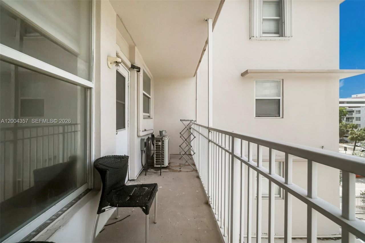 1300 Lincoln Rd, Unit B402, Miami Beach, FL 33139 Photo