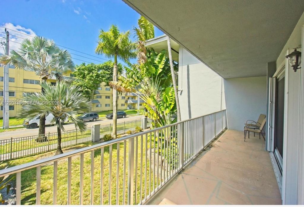 7401 SW 82nd St, Unit 207S, Miami, FL 33143 Photo