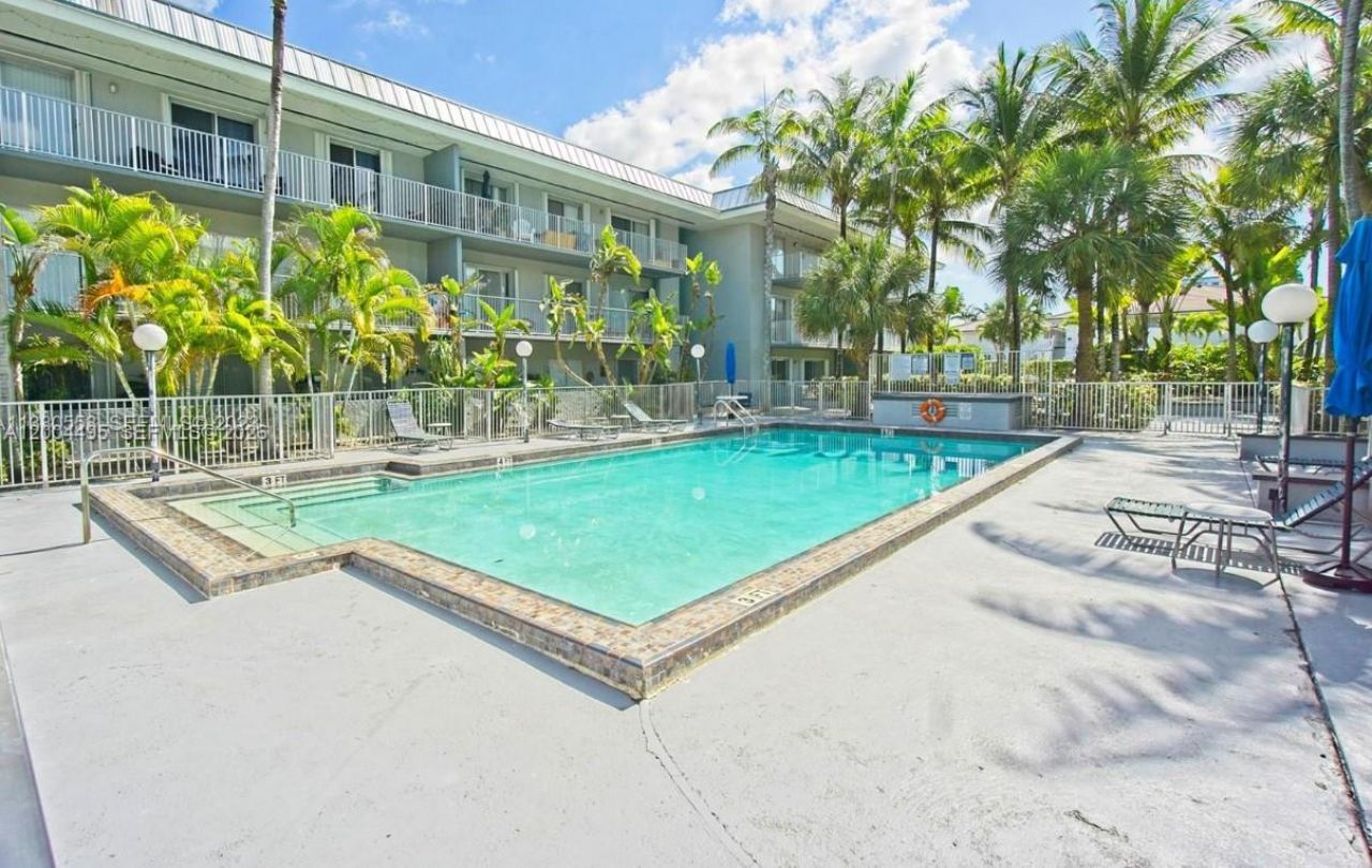 7401 SW 82nd St, Unit 207S, Miami, FL 33143 Photo