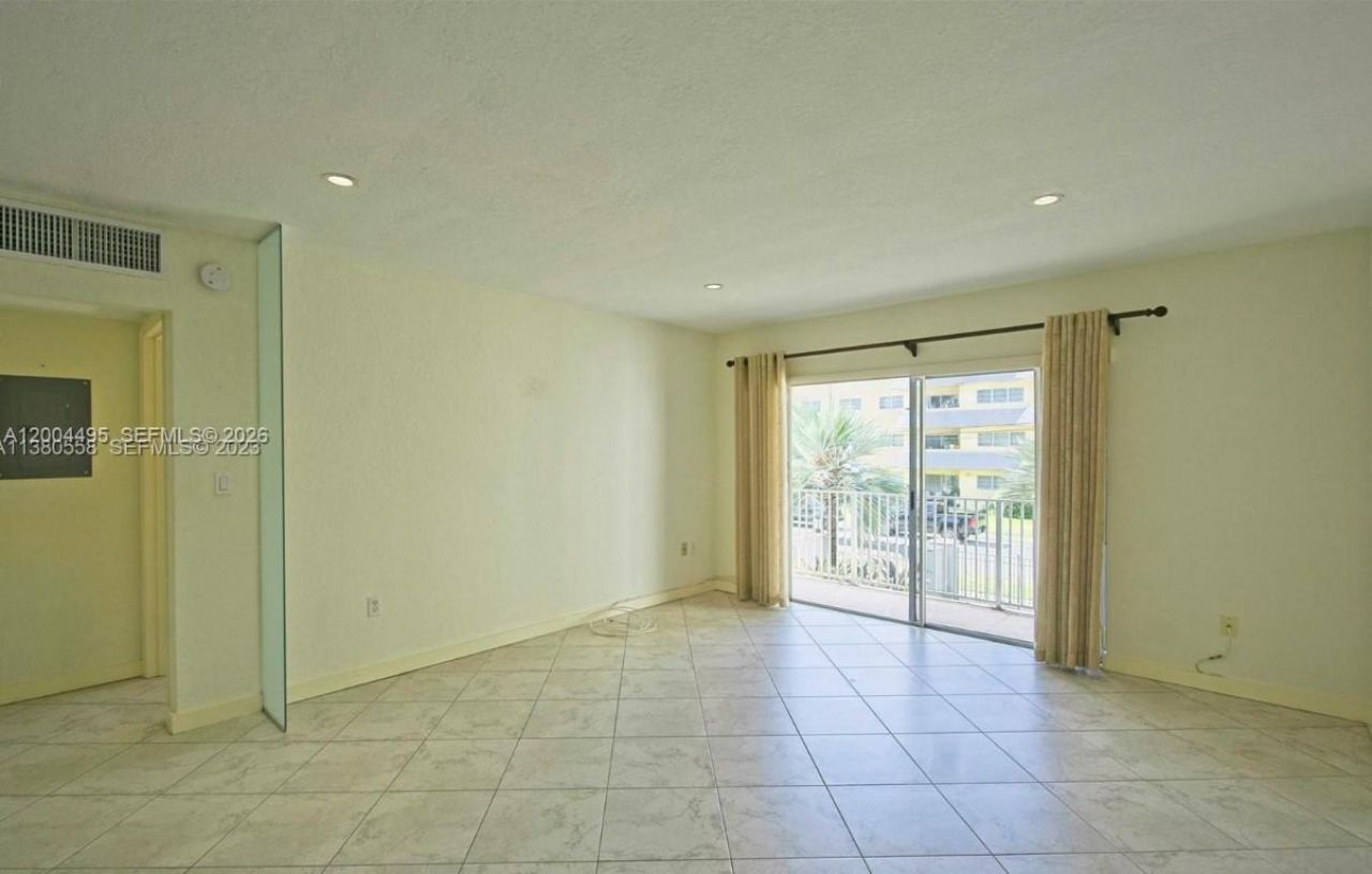 7401 SW 82nd St, Unit 207S, Miami, FL 33143 Photo