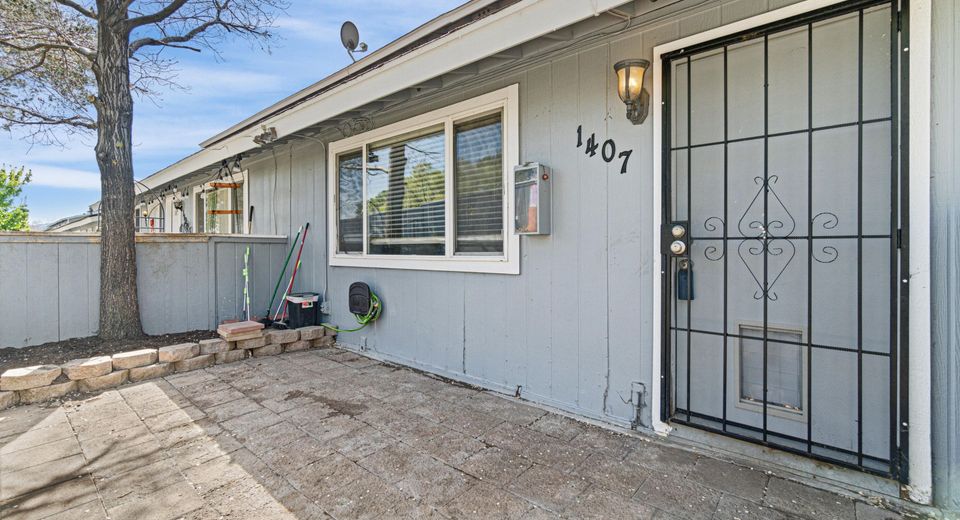 1407 E Long Street, Carson City, NV 89706 Photo