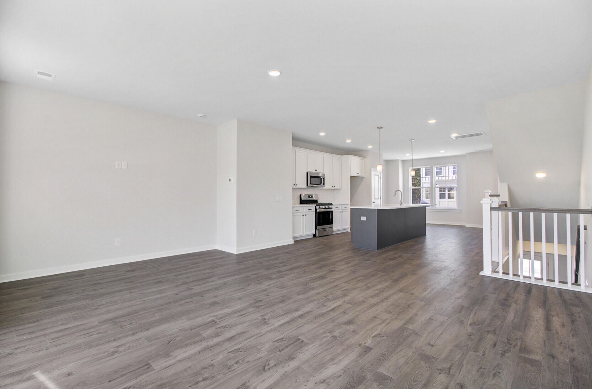 471 Caledon Court Photo 21