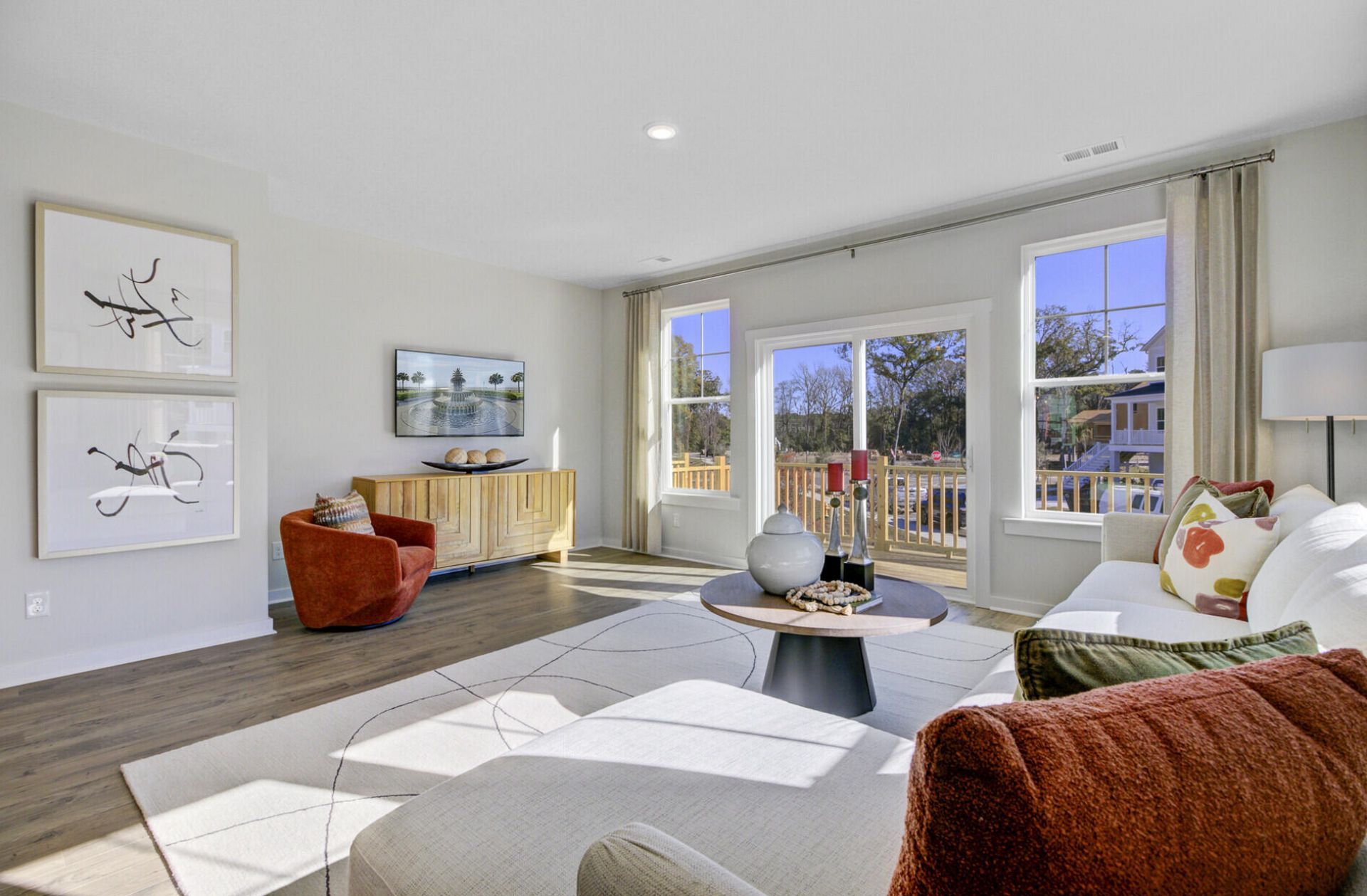 467 Caledon Court Photo 4