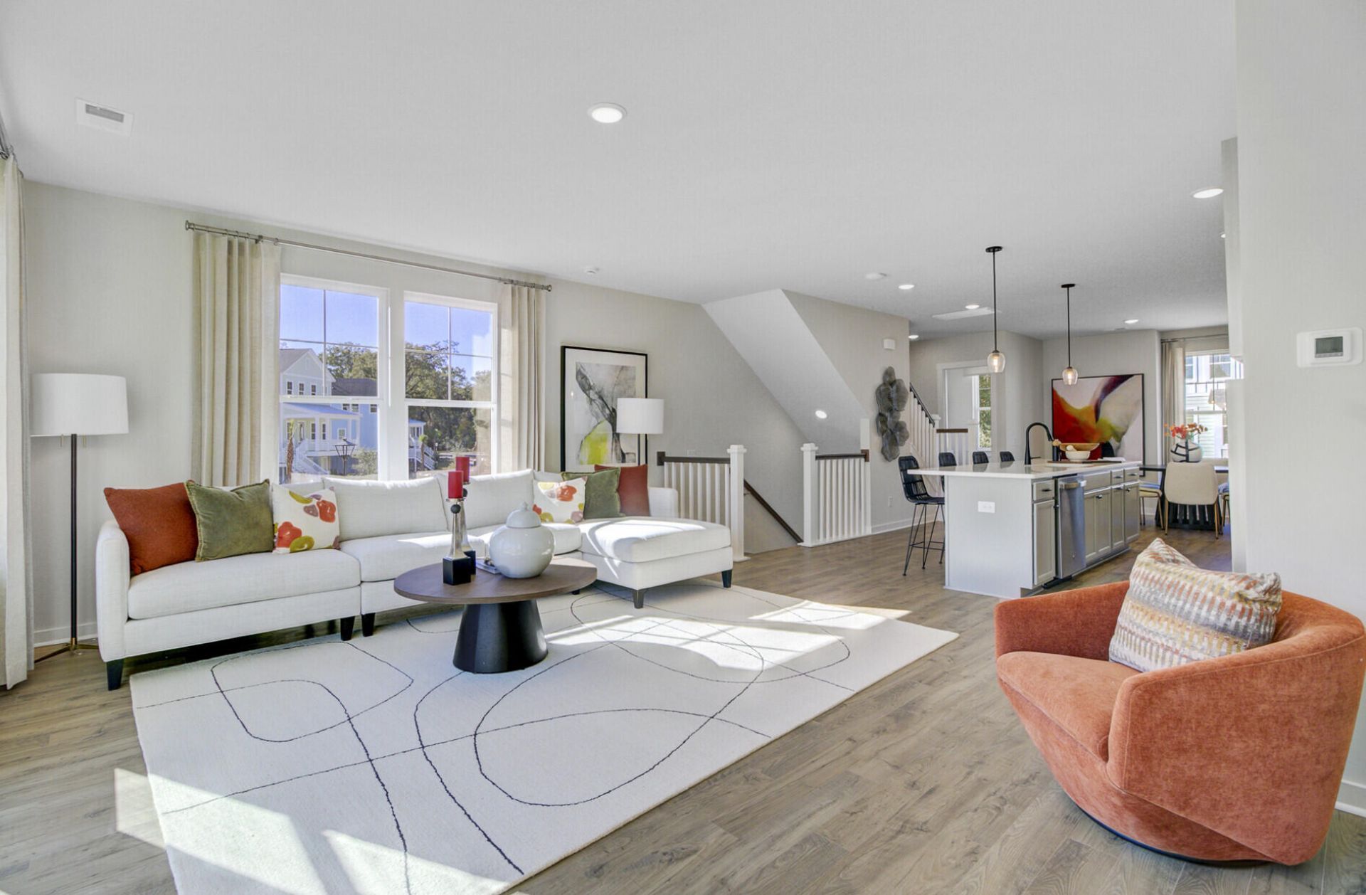 467 Caledon Court Photo 5