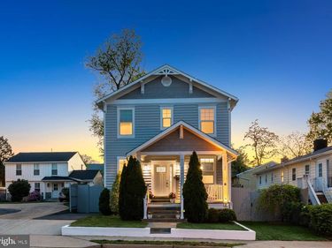 606 S BARTON STREET, ARLINGTON, VA 22204