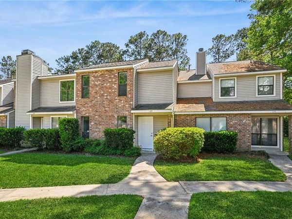 128 W PINERIDGE Drive , Unit 128, Mandeville, LA 70448