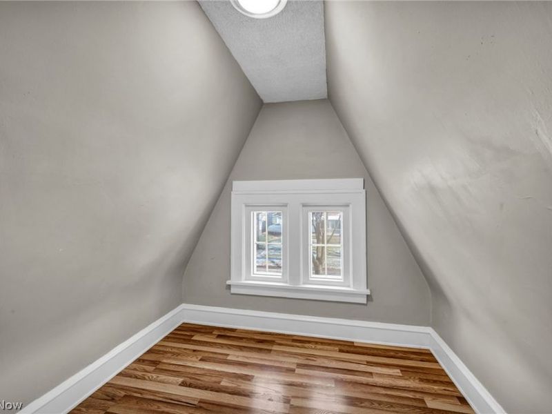 17913 Flamingo Avenue, Cleveland, OH 44135 Photo 30