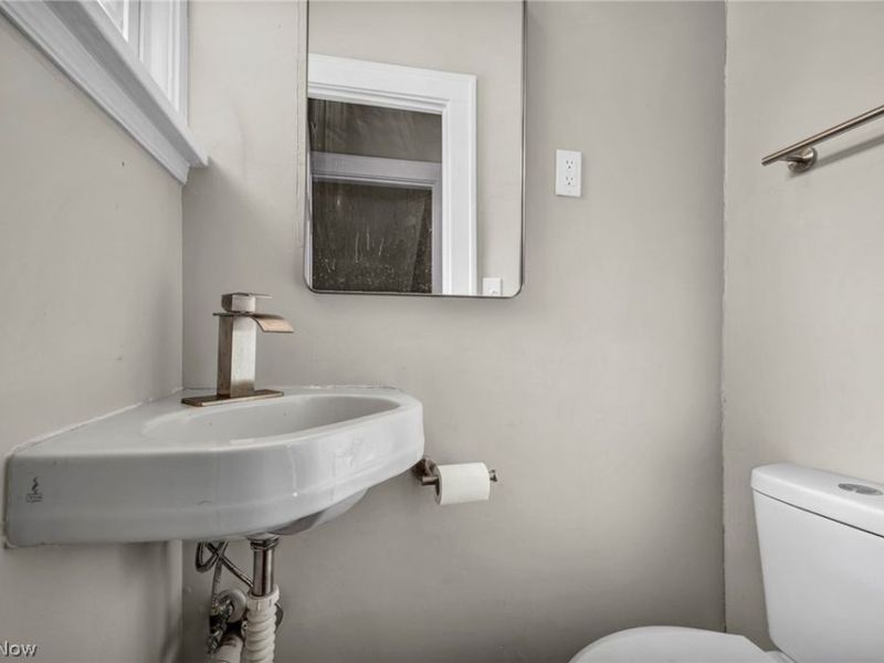 17913 Flamingo Avenue, Cleveland, OH 44135 Photo 34