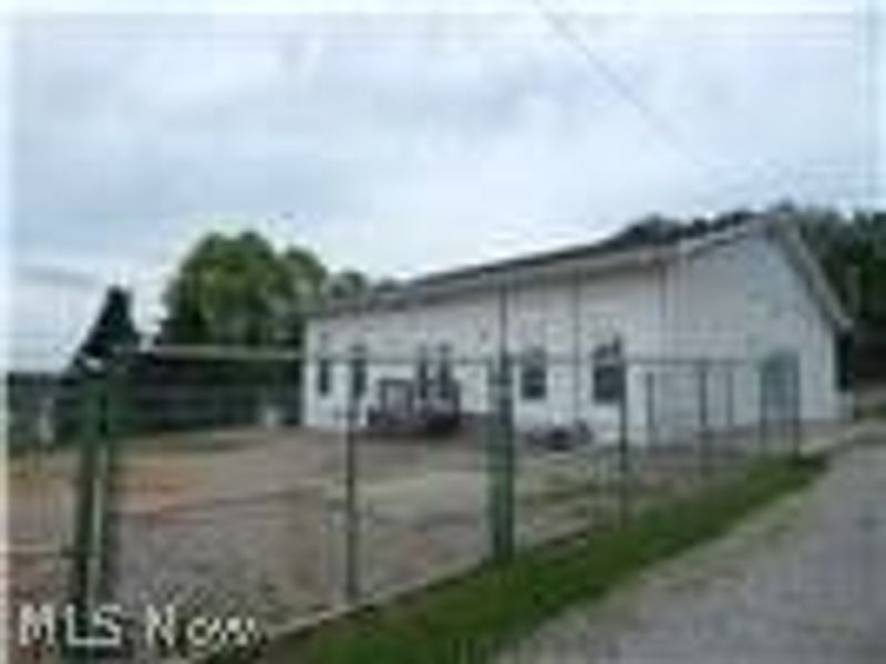 903 Sharon Avenue, Zanesville, OH 43701 Photo 2