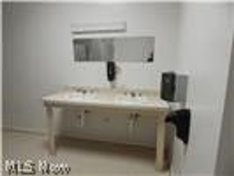 903 Sharon Avenue, Zanesville, OH 43701 Photo 4