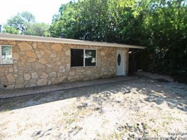 819 Zachry Dr, San Antonio, TX 78228