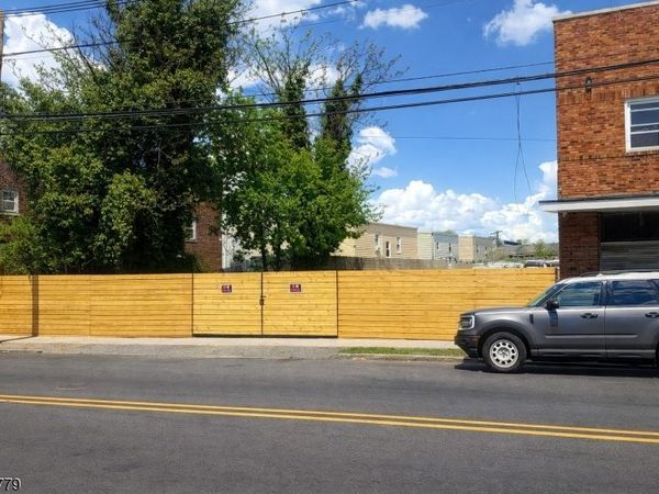 928 18Th Ave, Newark, NJ 07106
