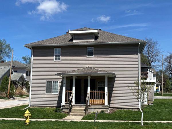 401 Brown Street , Valparaiso, IN 46383