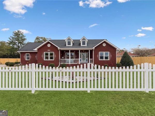 932 Hitching Post Lane, Waycross, GA 31503