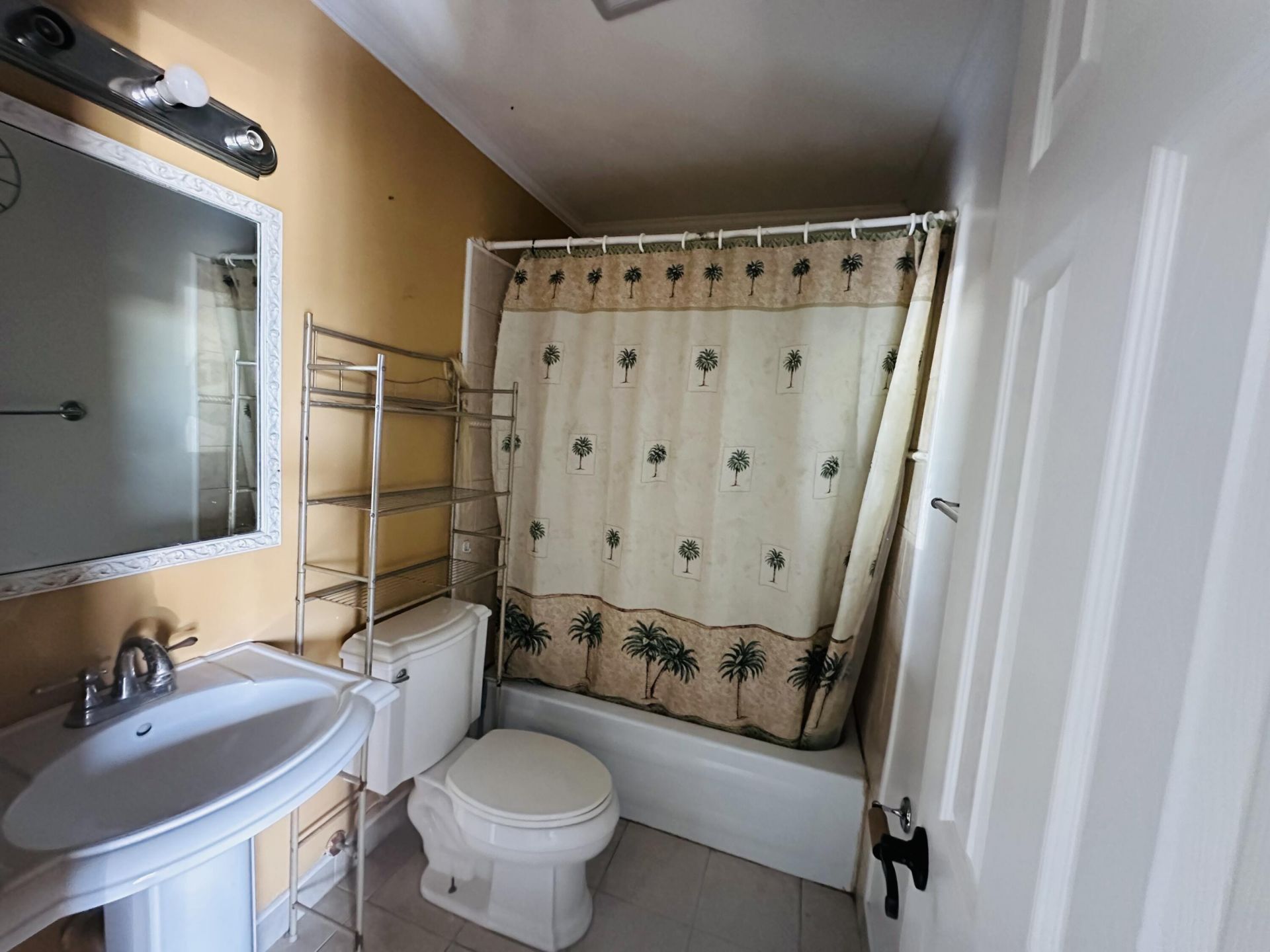 1305 Gateway Drive, Unit G-2, Lantana, FL 33462 Photo