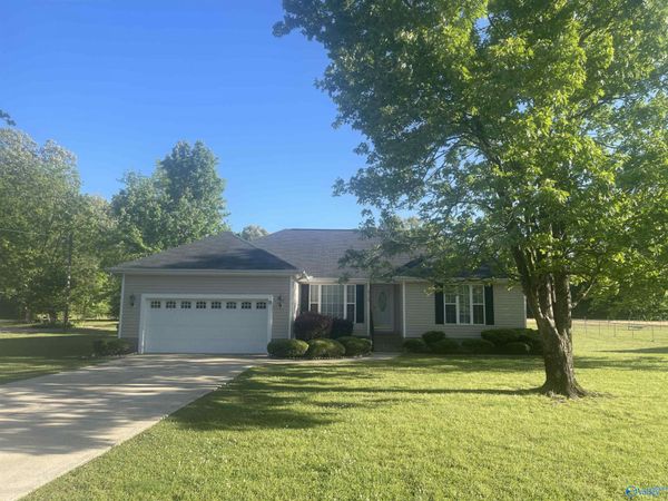 2113 Tillison Road, Gadsden, AL 35903