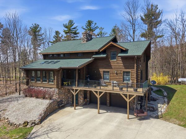 9020 Marken Rd, Liberty, WI 54245