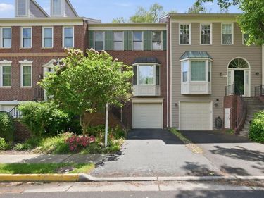 2009 GERVAIS DRIVE , FALLS CHURCH, VA 22043