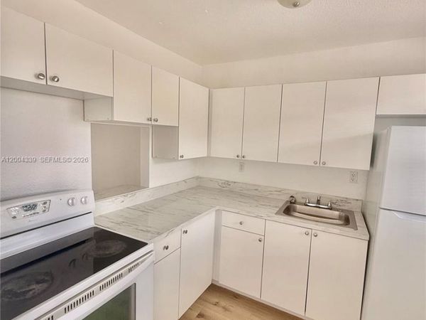 1990 NW 183rd St , Unit 9, Miami Gardens, FL 33056