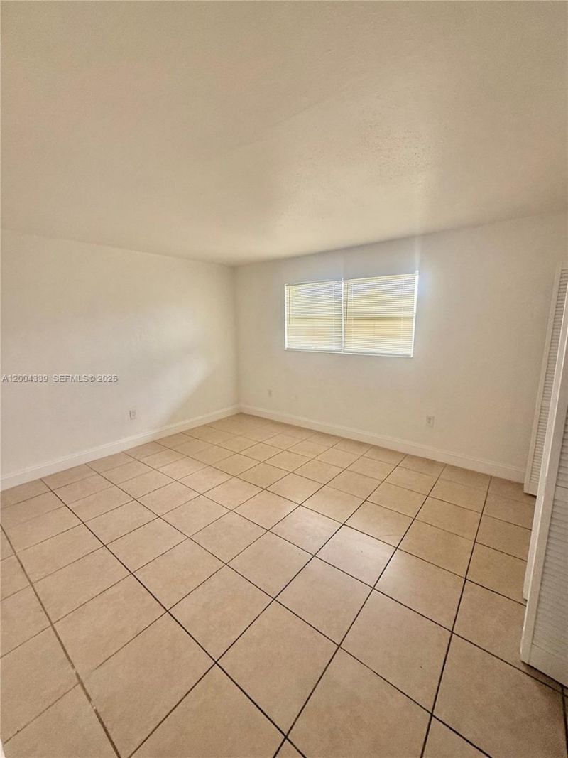 1990 NW 183rd St , Unit 9, Miami Gardens, FL 33056 Photo
