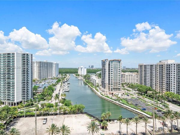 15811 Collins Ave, Unit 1205, Sunny Isles Beach, FL 33160