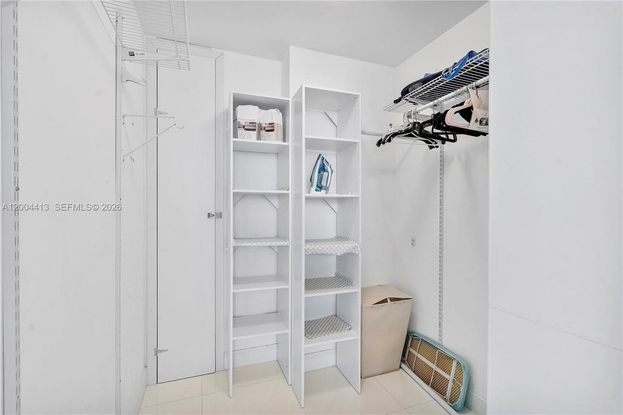 15811 Collins Ave, Unit 1205, Sunny Isles Beach, FL 33160 Photo