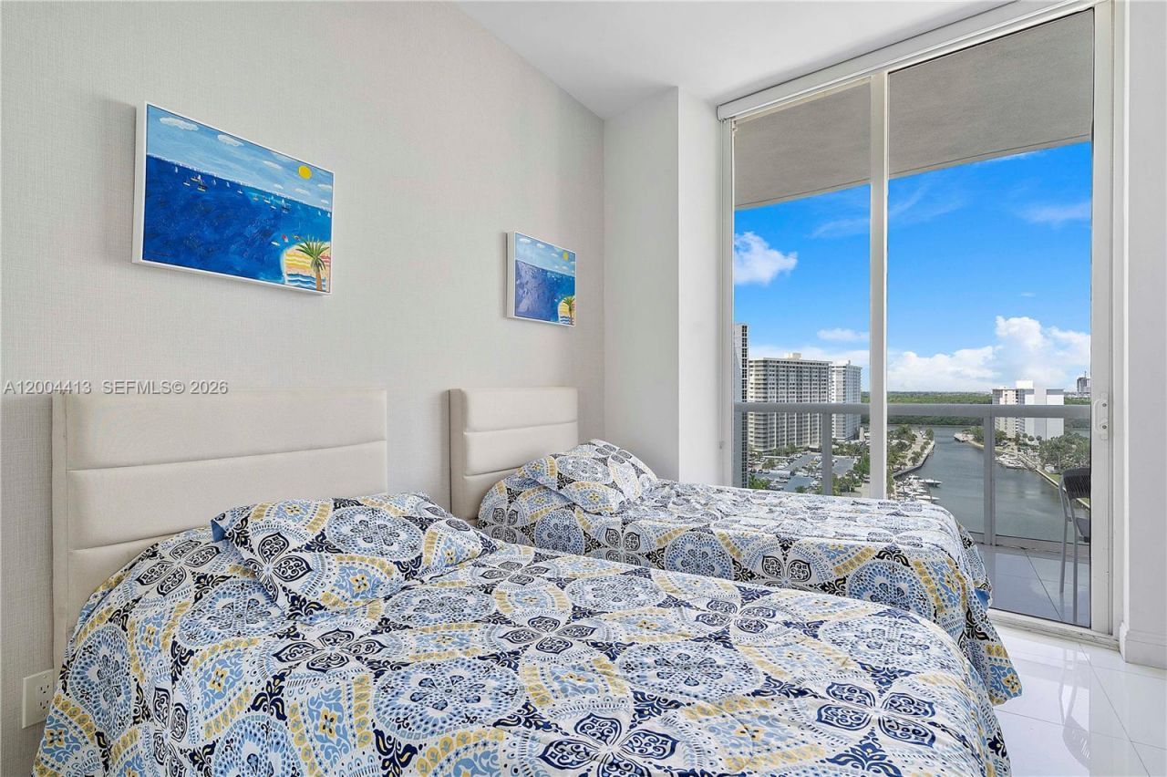 15811 Collins Ave, Unit 1205, Sunny Isles Beach, FL 33160 Photo