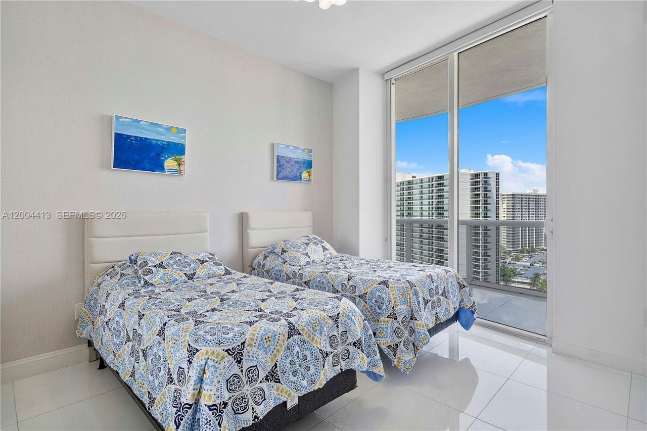 15811 Collins Ave, Unit 1205, Sunny Isles Beach, FL 33160 Photo