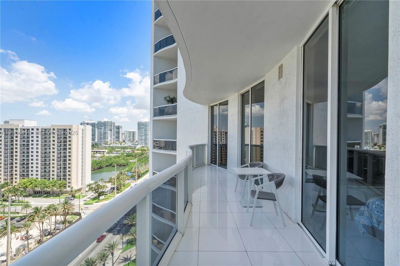 15811 Collins Ave, Unit 1205, Sunny Isles Beach, FL 33160 Photo