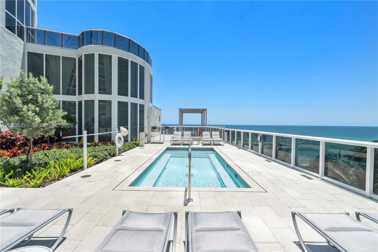 15811 Collins Ave, Unit 1205, Sunny Isles Beach, FL 33160 Photo