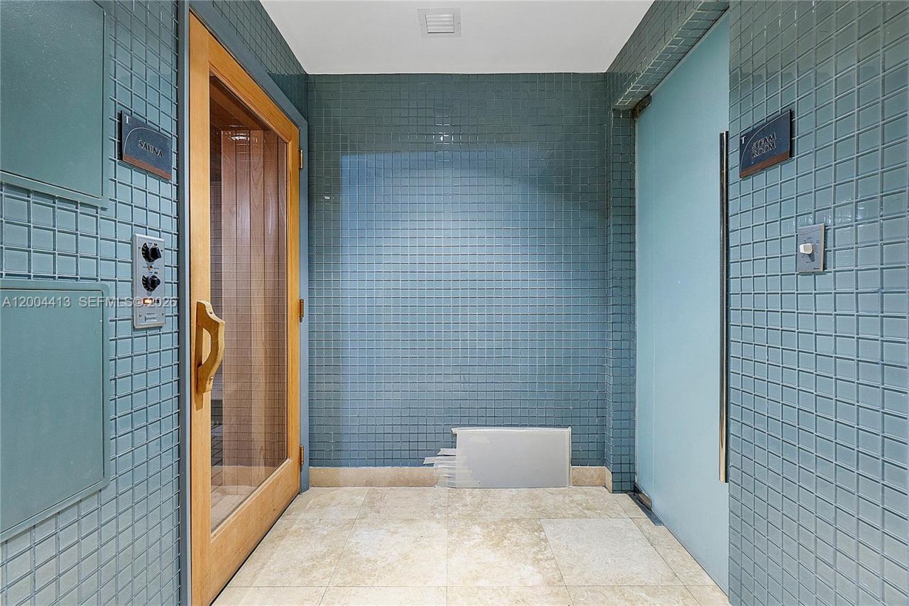 15811 Collins Ave, Unit 1205, Sunny Isles Beach, FL 33160 Photo