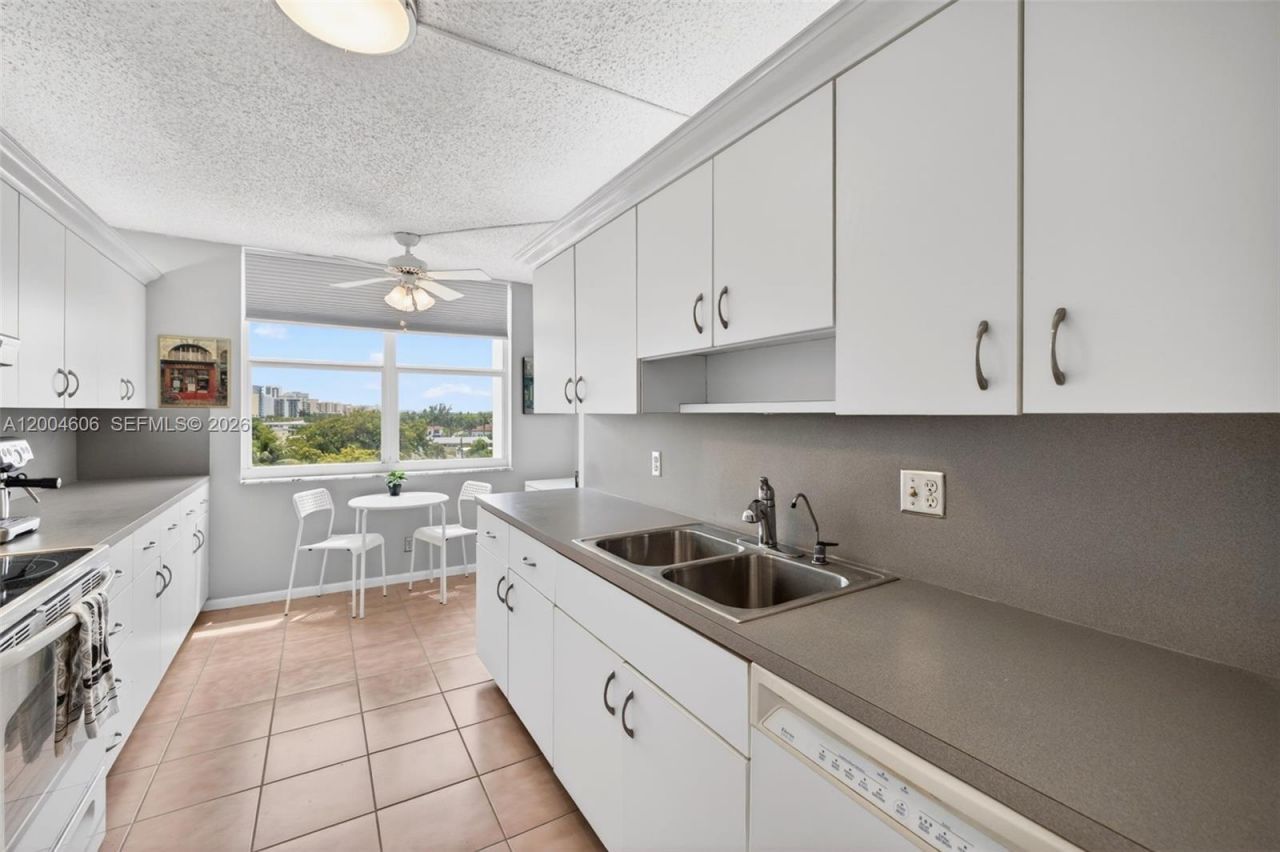 3210 SE 10th St , Unit 6B, Pompano Beach, FL 33062 Photo