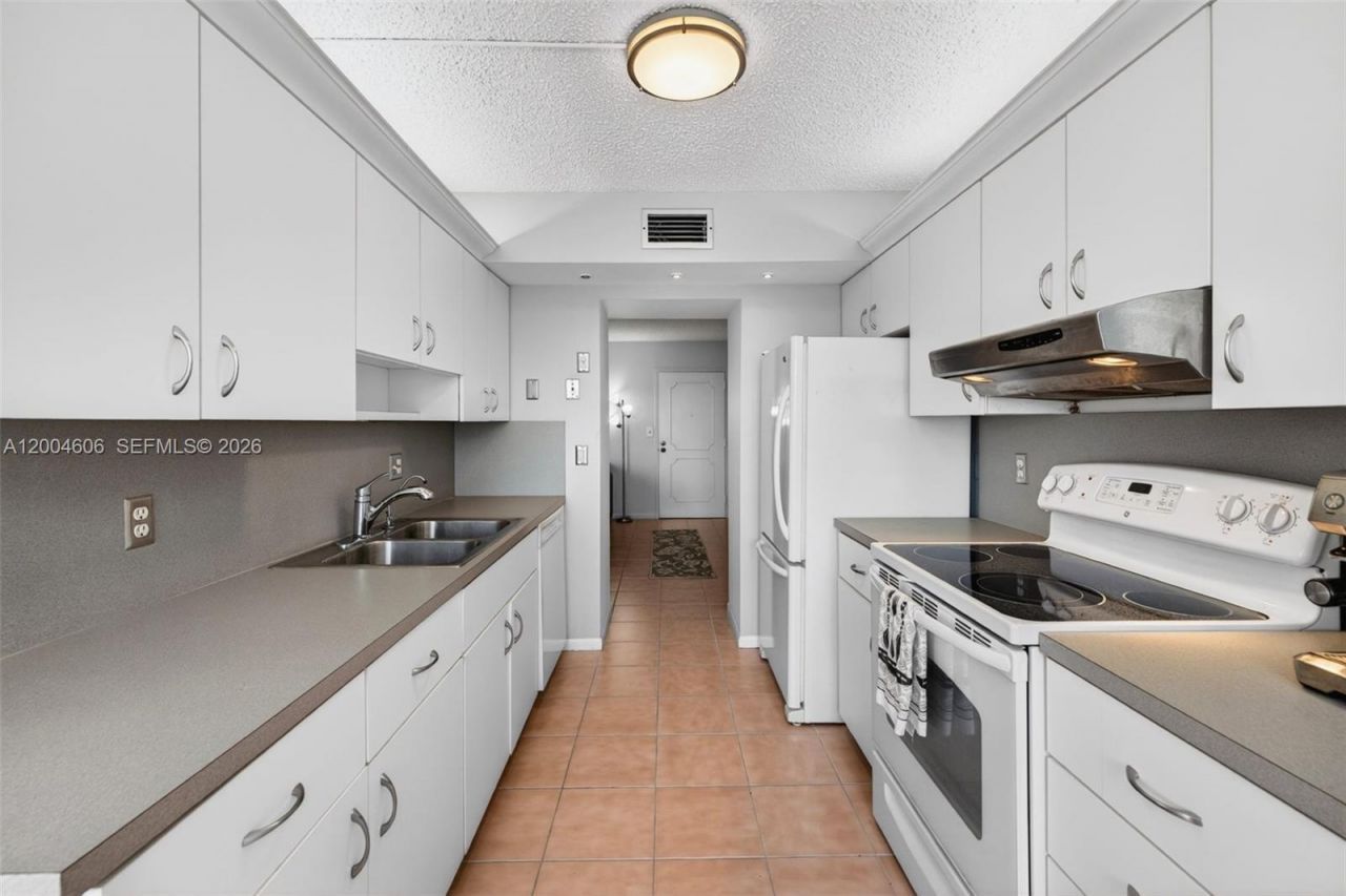 3210 SE 10th St , Unit 6B, Pompano Beach, FL 33062 Photo