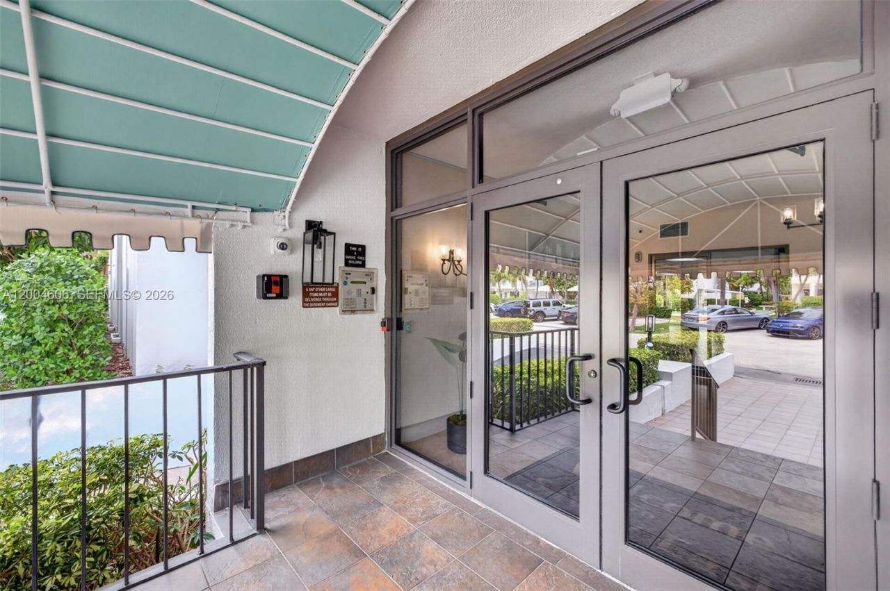 3210 SE 10th St , Unit 6B, Pompano Beach, FL 33062 Photo