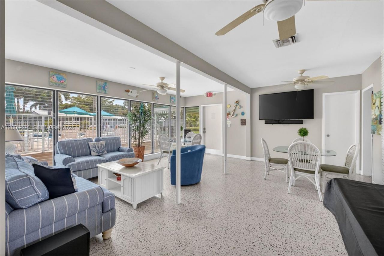 3210 SE 10th St , Unit 6B, Pompano Beach, FL 33062 Photo