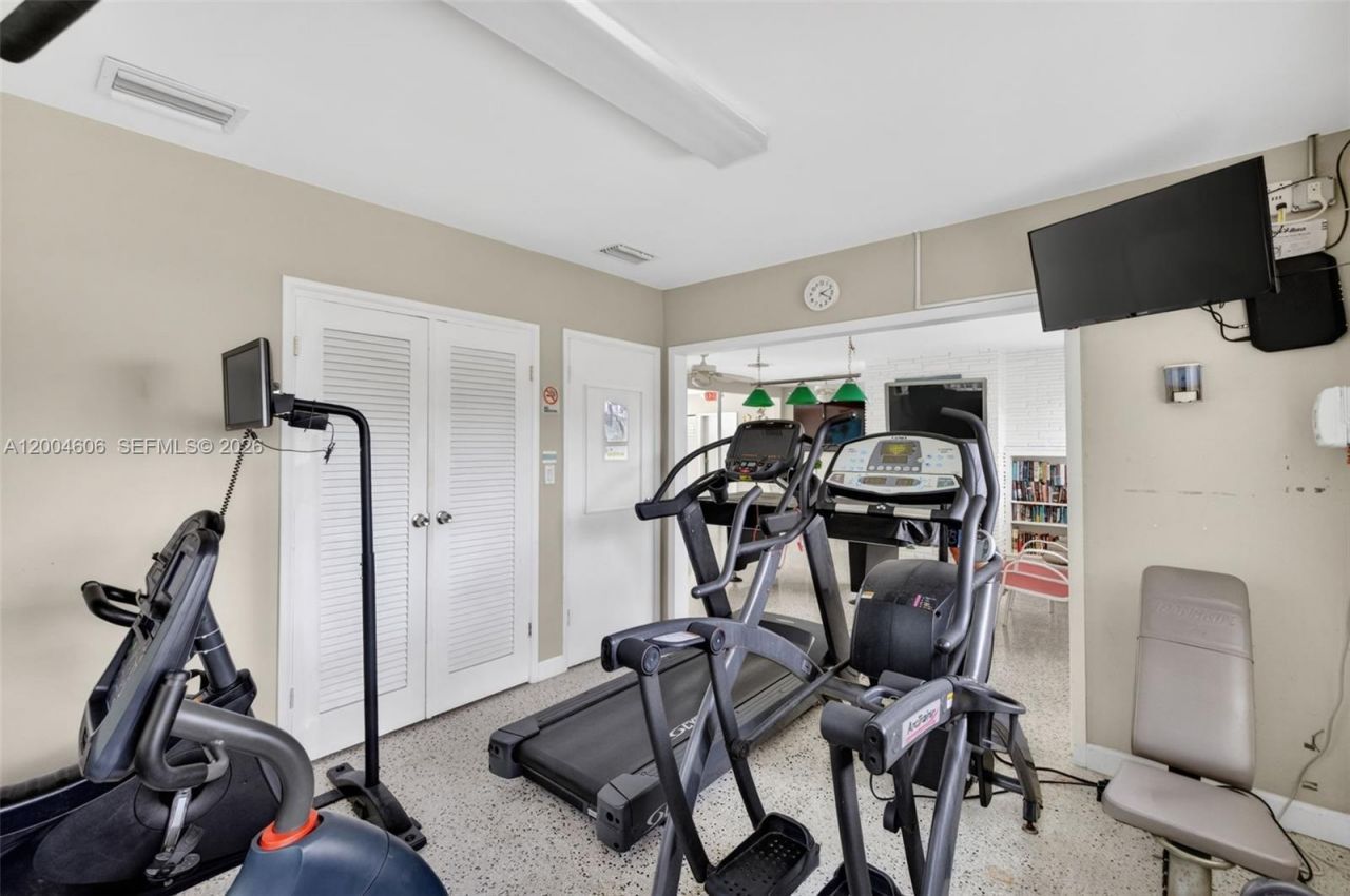 3210 SE 10th St , Unit 6B, Pompano Beach, FL 33062 Photo