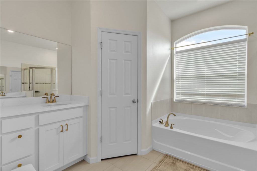 5280 2nd Manor, Vero Beach, FL 32968 Photo