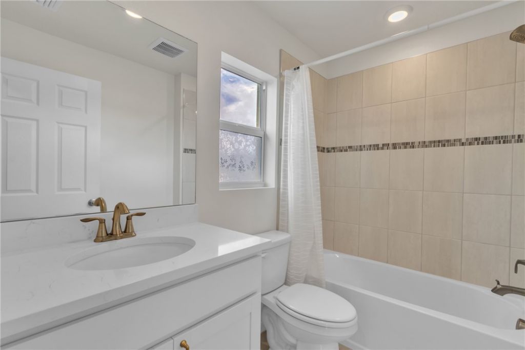 5280 2nd Manor, Vero Beach, FL 32968 Photo