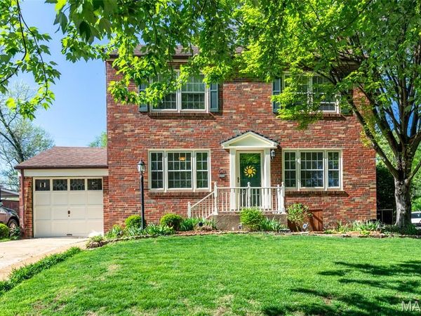 7370 Winchester Drive, St Louis, MO 63121