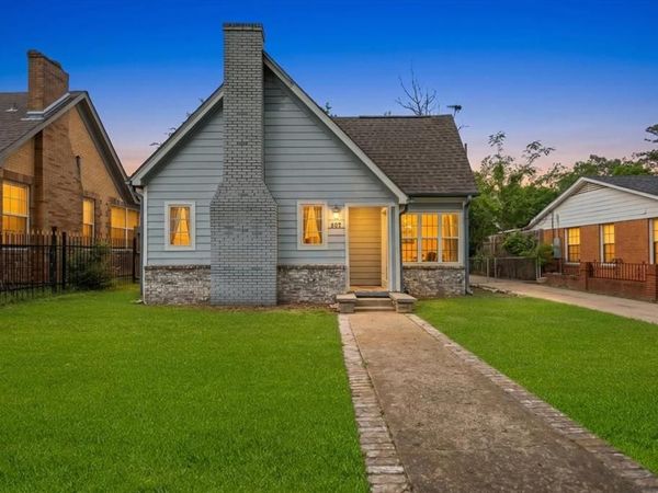 917 W Shaw Street , Tyler, TX 75701