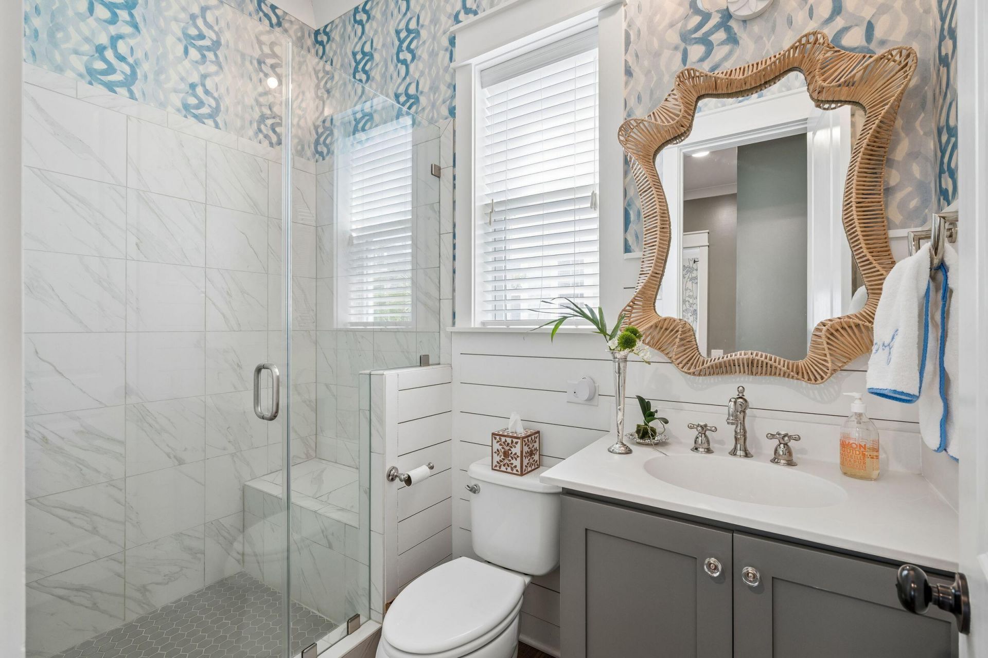 2502 Josiah Street Photo 23