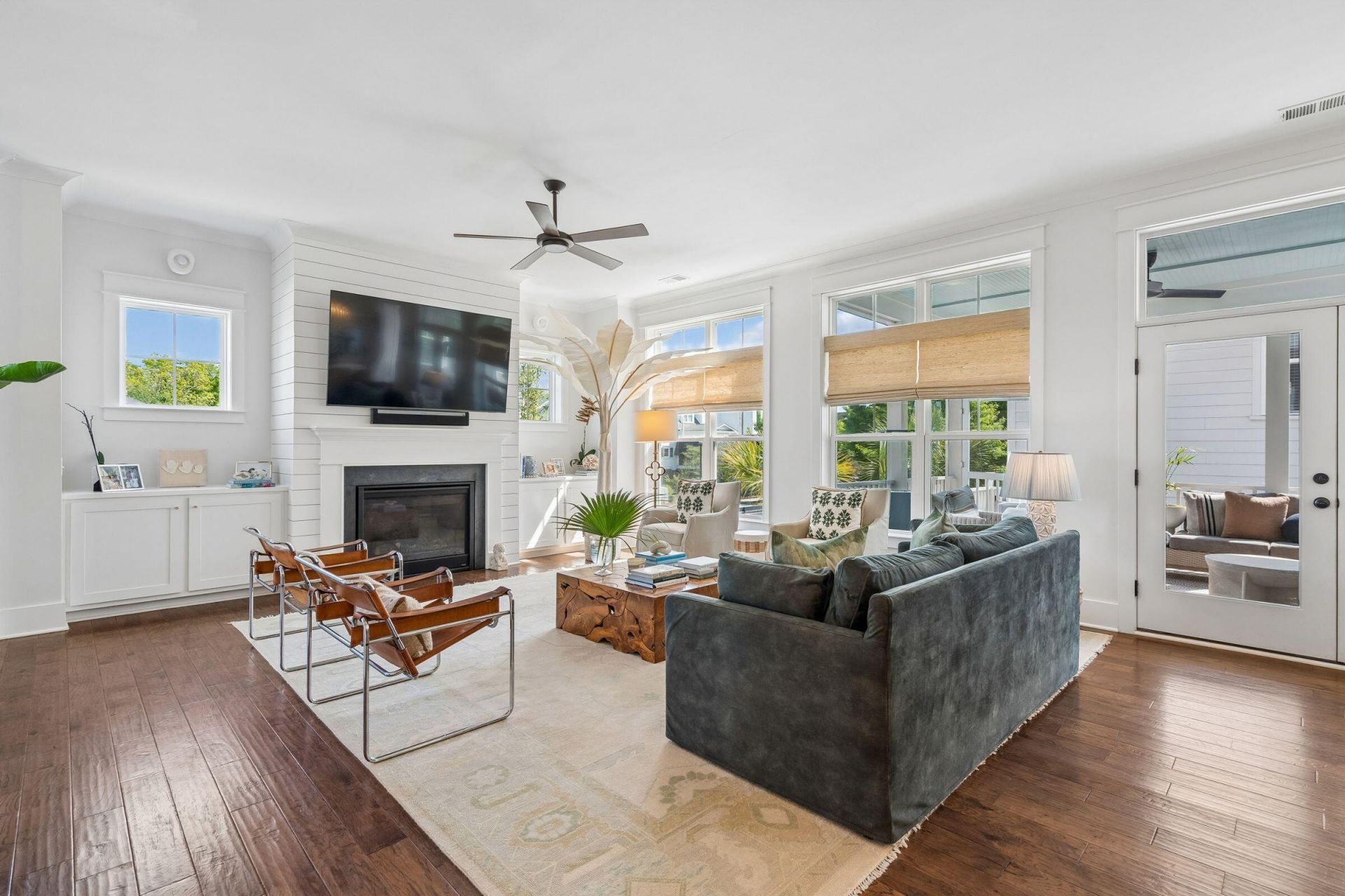 2502 Josiah Street Photo 8