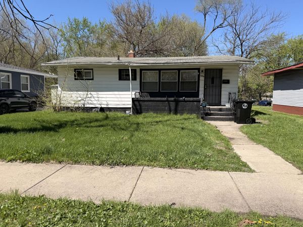 1024 E 35th Court , Gary, IN 46409