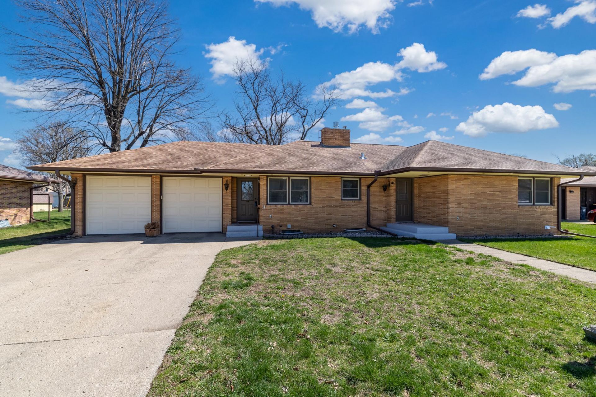 115 S Walnut Street , Belle Plaine, MN 56011