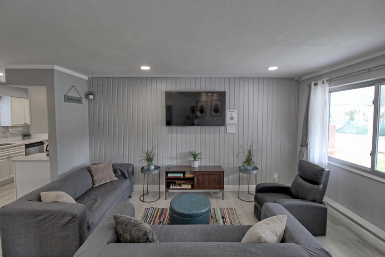 1324 N 24th Avenue, Hollywood, FL 33020 Photo