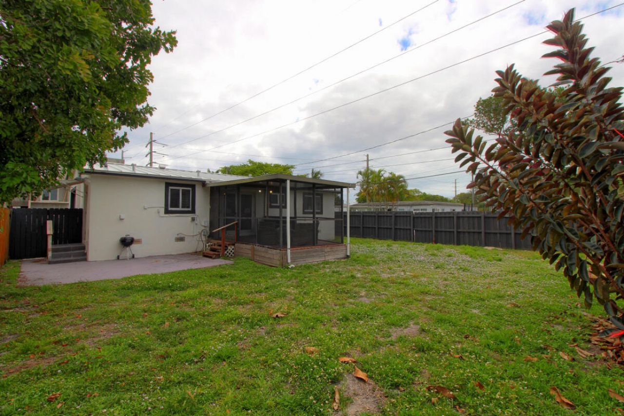 1324 N 24th Avenue, Hollywood, FL 33020 Photo